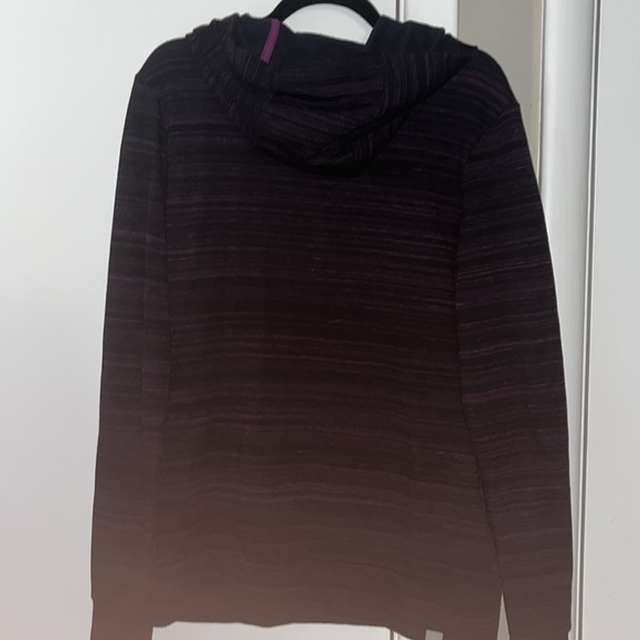 BENCH hooded sweatshirt - Picture 6 of 7